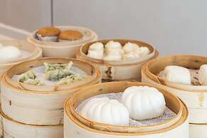 ELONG DELUXE International Hotel