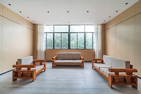 ELONG DELUXE International Hotel