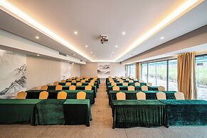 ELONG DELUXE International Hotel