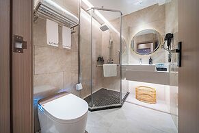 ELONG DELUXE International Hotel