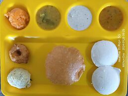 R-Hotels Rithikha Inn Porur