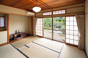 Kawamoto Villa garden