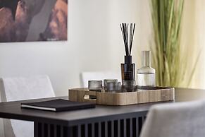 Acro Residence Acropolis by Aura Homes