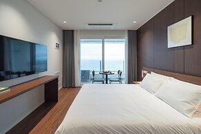 Le Collective SokchoBeach