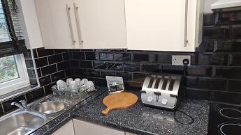 Victoria Avenue Charm - Manchester Hideaway