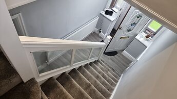 Victoria Avenue Charm - Manchester Hideaway