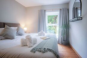 Hill House - 4 Bedroom - Llanrhidian