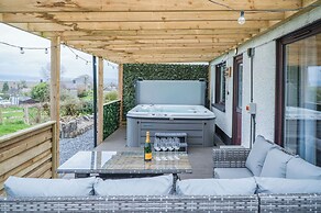 Hill House - 4 Bedroom - Llanrhidian