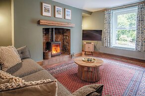 Hill House - 4 Bedroom - Llanrhidian