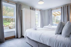 Hill House - 4 Bedroom - Llanrhidian