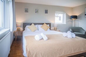 Hill House - 4 Bedroom - Llanrhidian