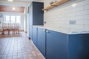 Hill House - 4 Bedroom - Llanrhidian