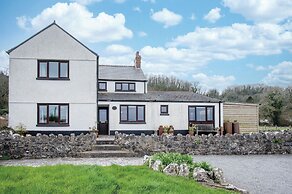 Hill House - 4 Bedroom - Llanrhidian