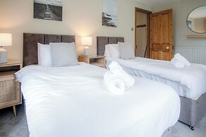 Hill House - 4 Bedroom - Llanrhidian