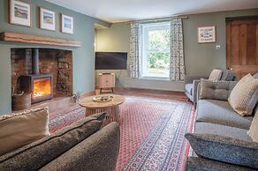 Hill House - 4 Bedroom - Llanrhidian