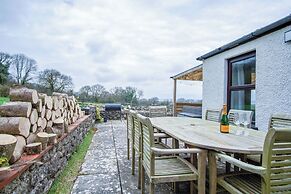 Hill House - 4 Bedroom - Llanrhidian