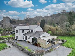 Hill House - 4 Bedroom - Llanrhidian