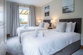 Hill House - 4 Bedroom - Llanrhidian