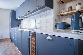 Hill House - 4 Bedroom - Llanrhidian