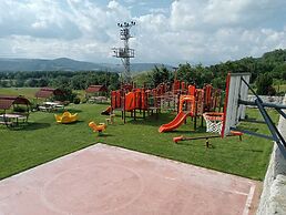 Simisso Kasaba Dağ Oteli