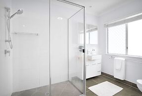 Palm Cove Studio Apartments