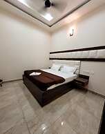 Goroomgo Crown Inn Jalandhar