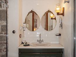 Vila Ebel Hotel Pool & Spa