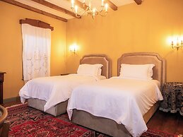 Vila Ebel Hotel Pool & Spa