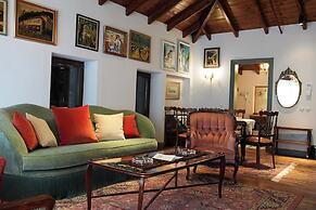 Vila Ebel Hotel Pool & Spa