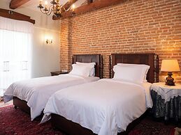 Vila Ebel Hotel Pool & Spa