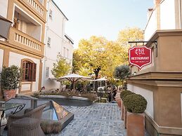 Vila Ebel Hotel Pool & Spa