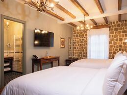 Vila Ebel Hotel Pool & Spa