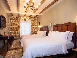 Vila Ebel Hotel Pool & Spa