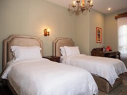 Vila Ebel Hotel Pool & Spa