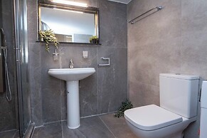 Neos Kosmos Gem w Acropolis View Balcony