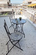 Neos Kosmos Gem w Acropolis View Balcony