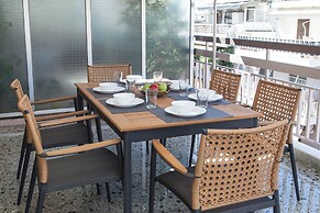 Neos Kosmos Gem w Acropolis View Balcony