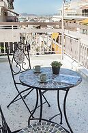 Neos Kosmos Gem w Acropolis View Balcony