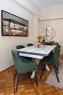 Neos Kosmos Gem w Acropolis View Balcony