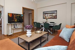 Neos Kosmos Gem w Acropolis View Balcony