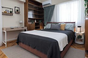 Neos Kosmos Gem w Acropolis View Balcony