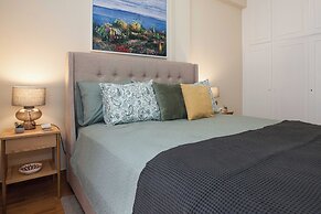 Neos Kosmos Gem w Acropolis View Balcony