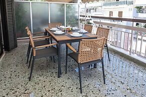 Neos Kosmos Gem w Acropolis View Balcony