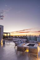 Live Aqua Private Residences La Paz