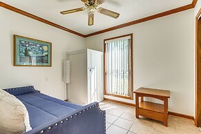 Pensacola Home ~ 13 Mi to Perdido Bay!