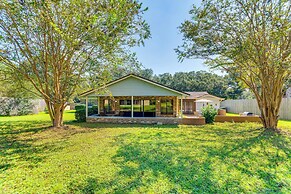 Pensacola Home ~ 13 Mi to Perdido Bay!