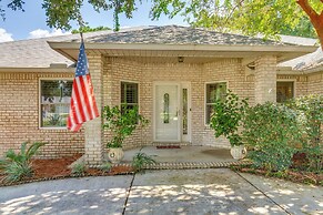 4 Mi to Beach: Family-friendly Home in Navarre