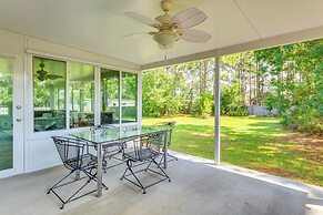 4 Mi to Beach: Family-friendly Home in Navarre