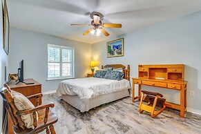 4 Mi to Beach: Family-friendly Home in Navarre