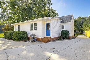 2 Mi to Downtown: Pet-friendly Home in New Bern!